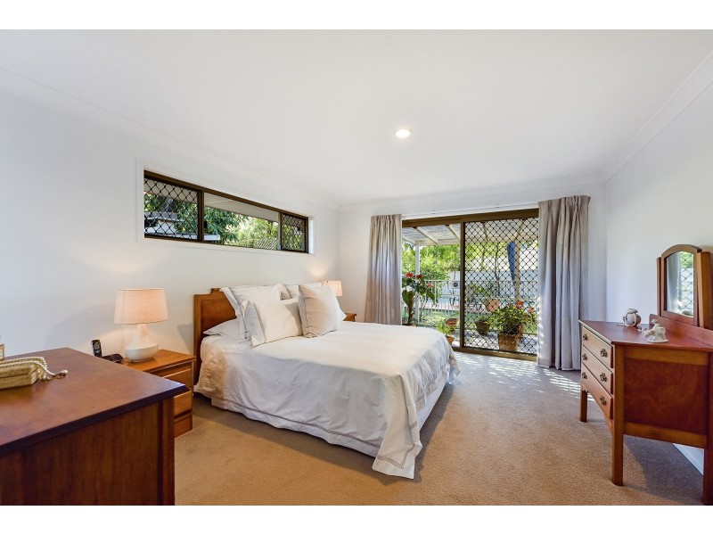 16 Trinity Place, Robina QLD 4226