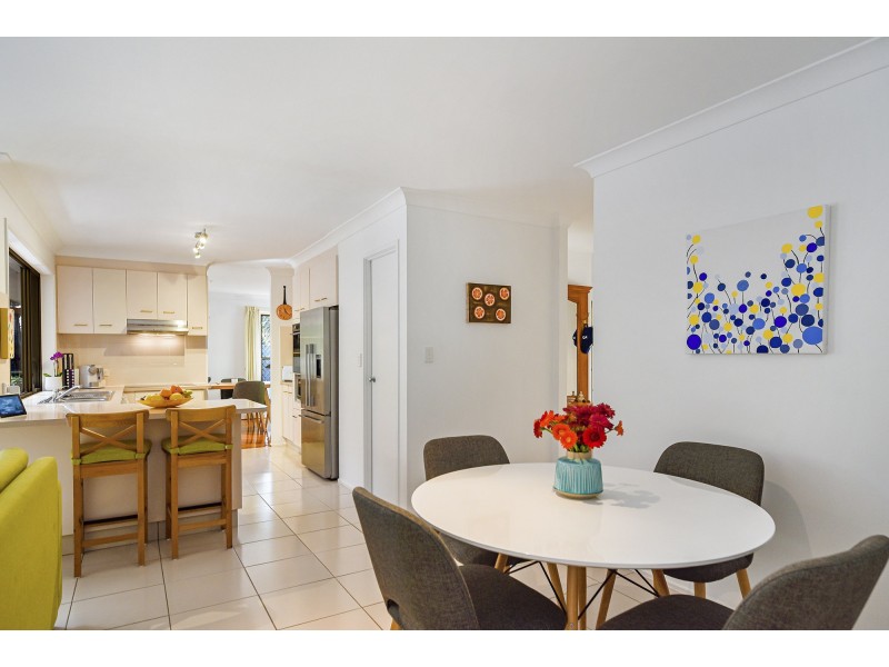 16 Trinity Place, Robina QLD 4226