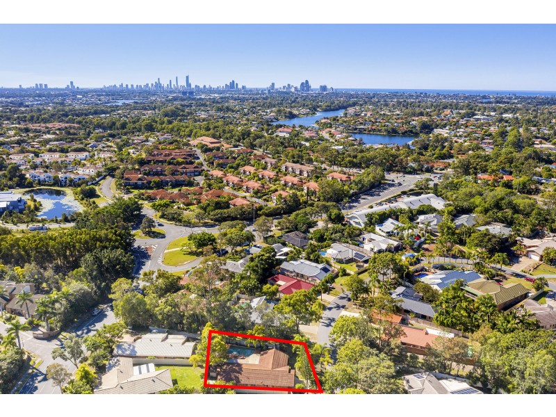 16 Trinity Place, Robina QLD 4226