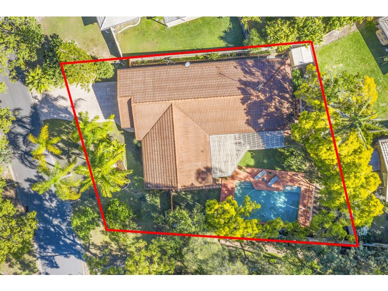 16 Trinity Place, Robina QLD 4226