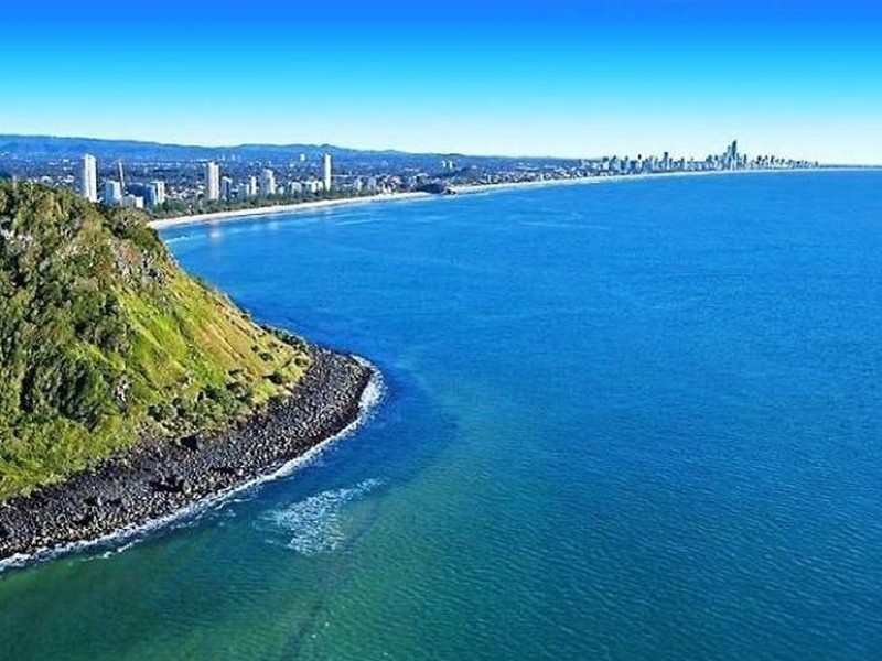 18 Lillie Street, Burleigh Waters QLD 4220