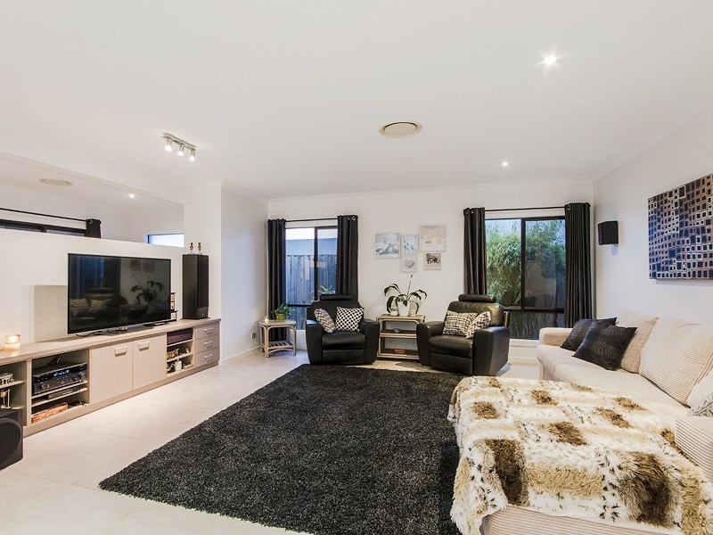 6 Stargate Court, Reedy Creek QLD 4227