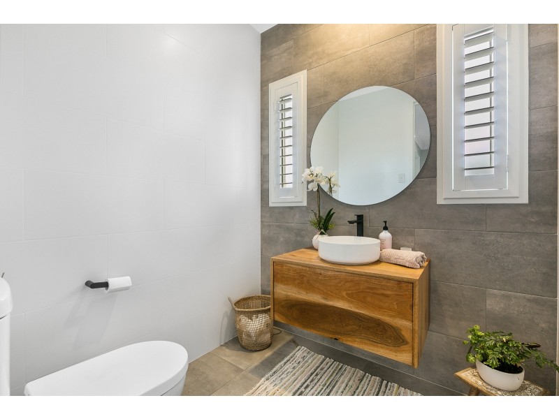 17 Coronata Place, Reedy Creek QLD 4227