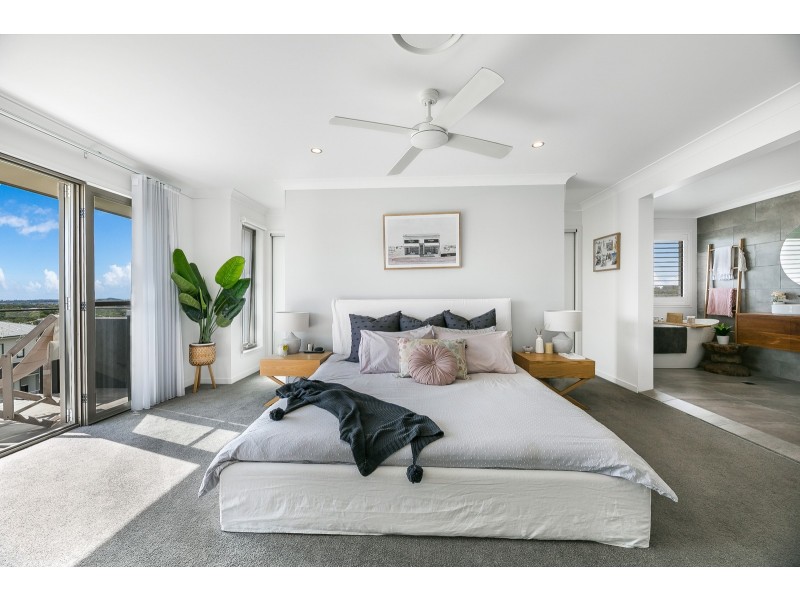 17 Coronata Place, Reedy Creek QLD 4227