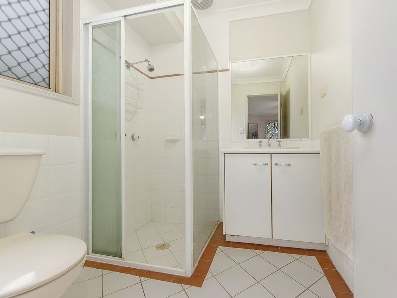 21 Breakwater Road, Robina QLD 4226