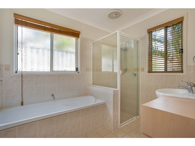 11 Wild Fire Court, Robina QLD 4226