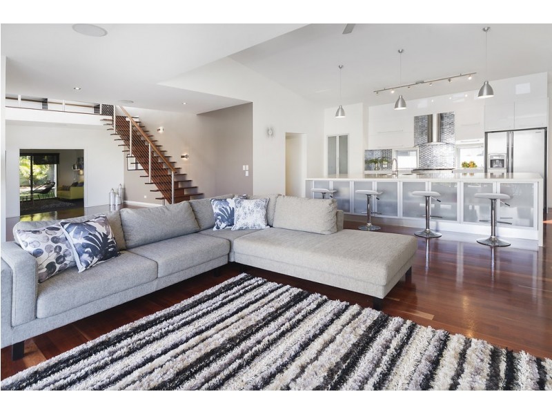 12 Corvus Way, Robina QLD 4226