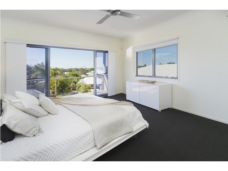 12 Corvus Way, Robina QLD 4226