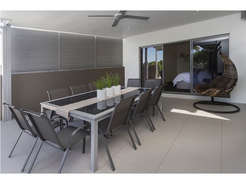 12 Corvus Way, Robina QLD 4226