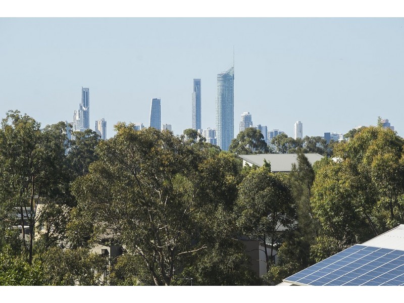 12 Corvus Way, Robina QLD 4226