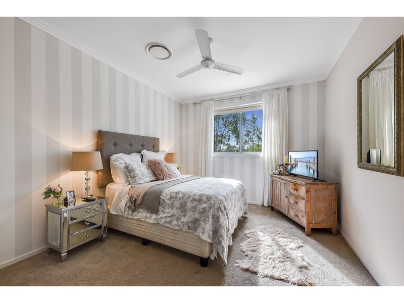 8001A Vista Drive, Benowa QLD 4217