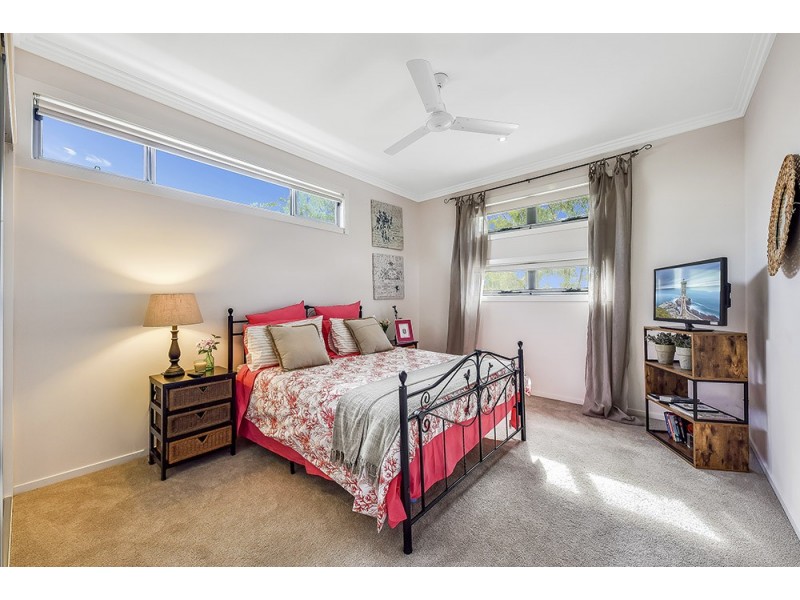 8001A Vista Drive, Benowa QLD 4217