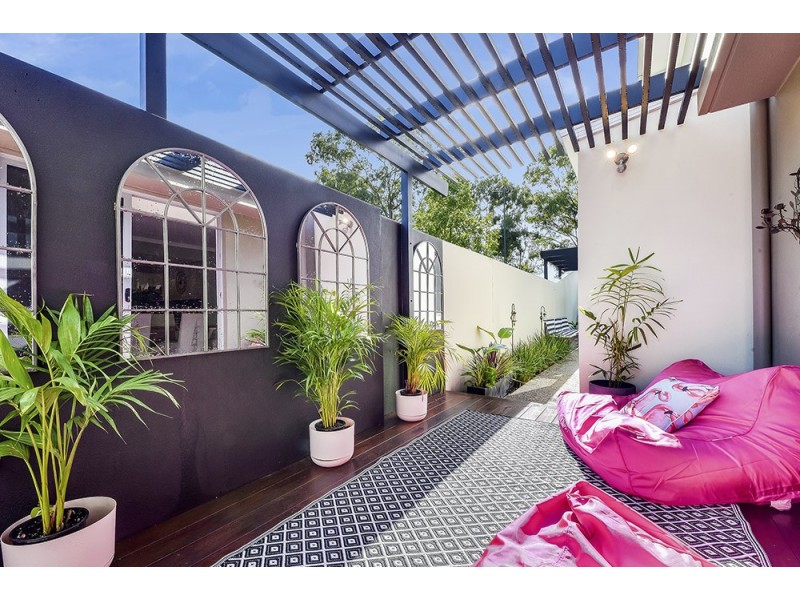 8001A Vista Drive, Benowa QLD 4217