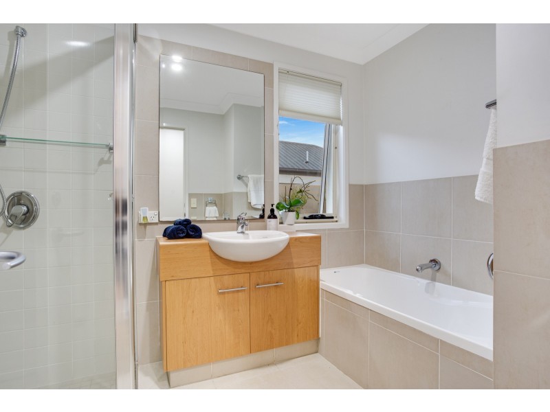 129 Easthill Drive, Robina QLD 4226