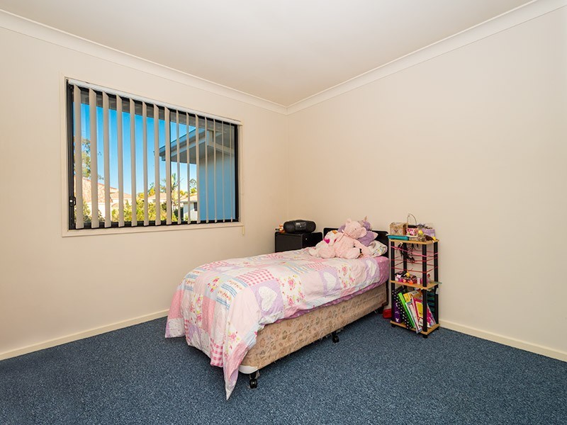 302/1-15 Gentian Drive, Arundel QLD 4214
