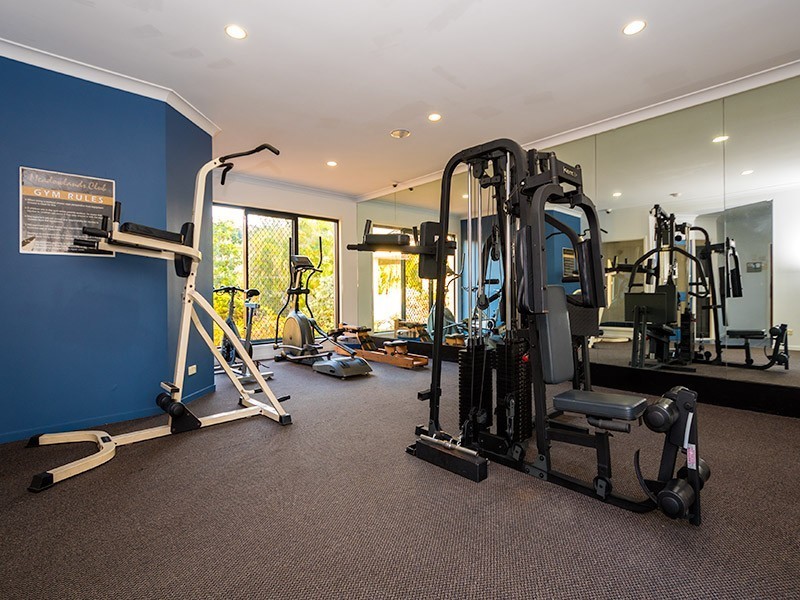 302/1-15 Gentian Drive, Arundel QLD 4214