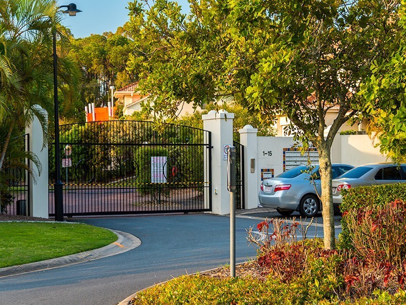 302/1-15 Gentian Drive, Arundel QLD 4214