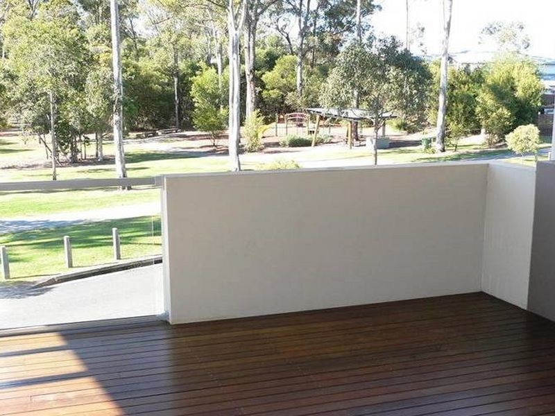 2/119 Bayswater Avenue, Varsity Lakes QLD 4227