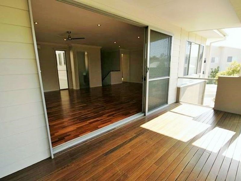 2/119 Bayswater Avenue, Varsity Lakes QLD 4227