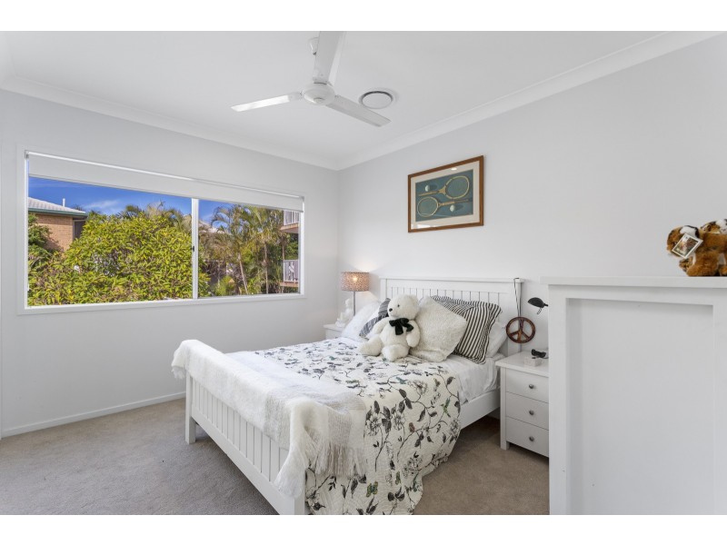 22 Peerless Avenue, Mermaid Beach QLD 4218