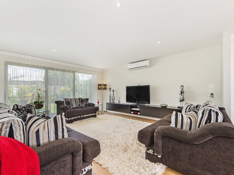 19 Gilgandra Close, Reedy Creek QLD 4227