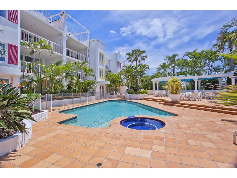 19/28 Chairlift Avenue, Miami QLD 4220