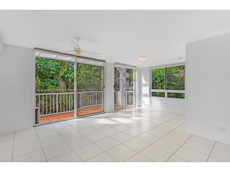 19/28 Chairlift Avenue, Miami QLD 4220