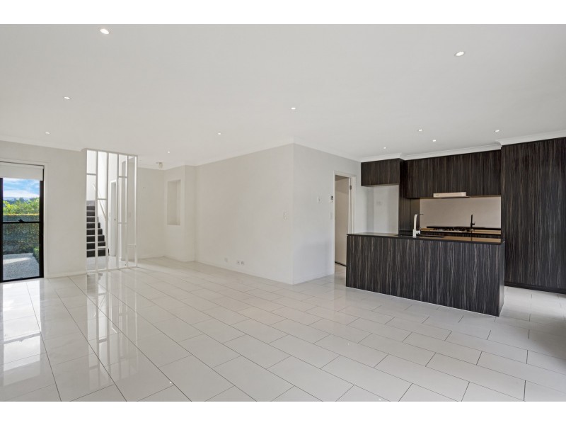 7/14 Norris Street, Pacific Pines QLD 4211