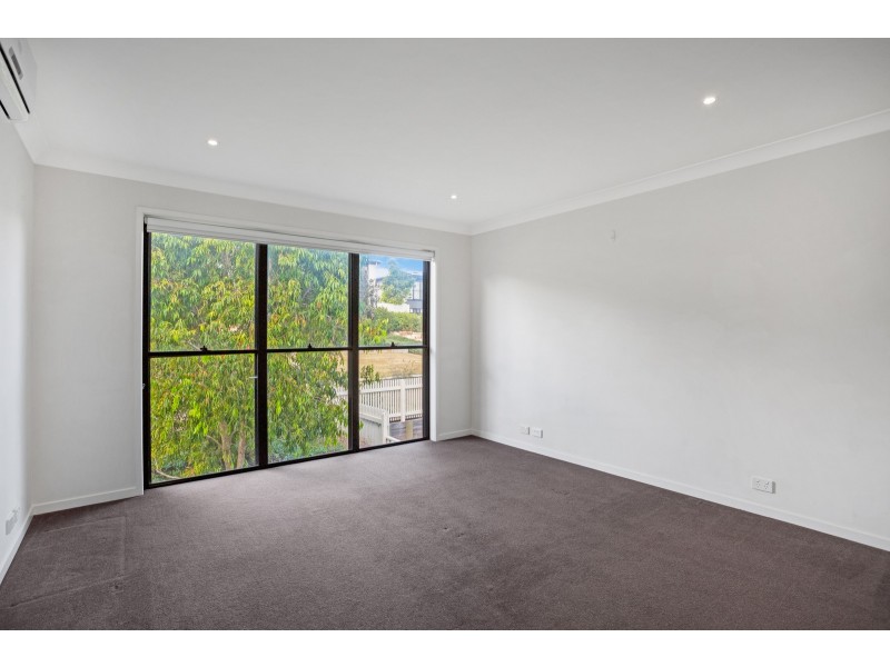 7/14 Norris Street, Pacific Pines QLD 4211