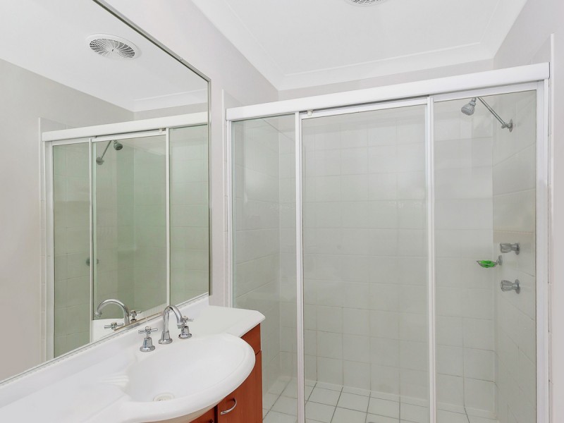 55/24 Amsonia Court, Arundel QLD 4214