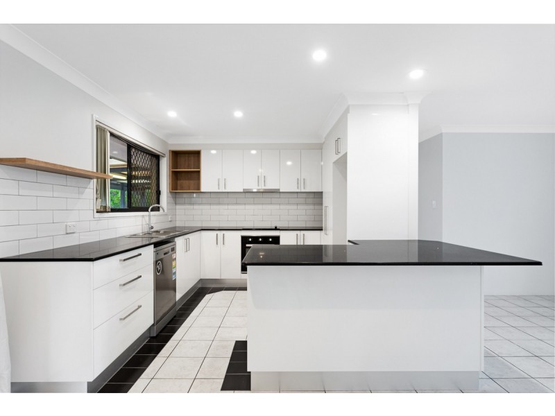 44 Lemana La, Miami QLD 4220