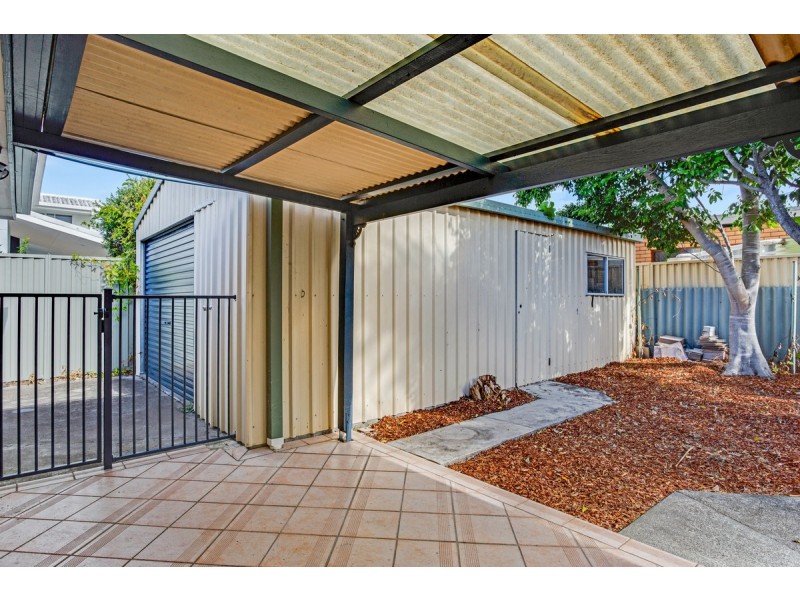 44 Lemana La, Miami QLD 4220