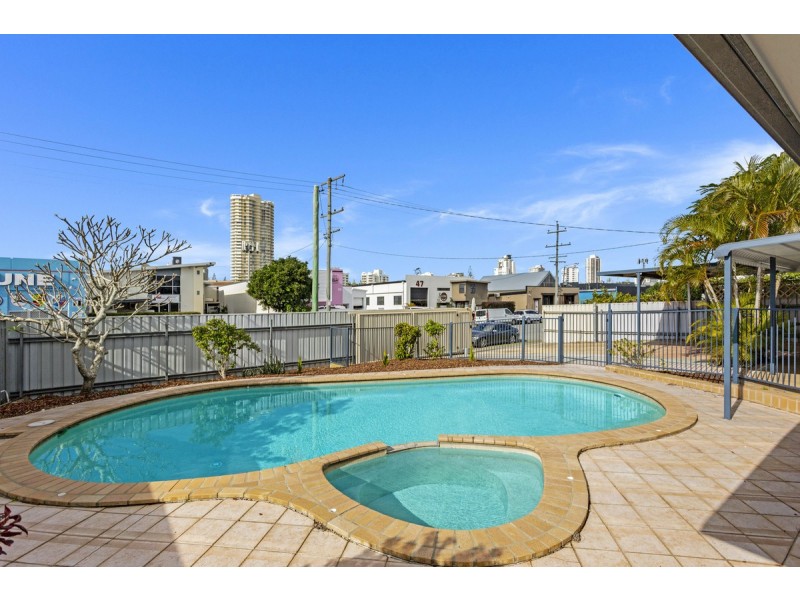 44 Lemana La, Miami QLD 4220