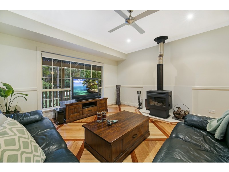 8 Hugh Guinea Court, Worongary QLD 4213