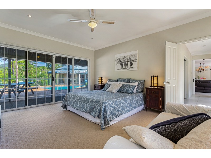 11 Garlinge Court, Bonogin QLD 4213