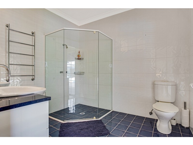 11 Garlinge Court, Bonogin QLD 4213