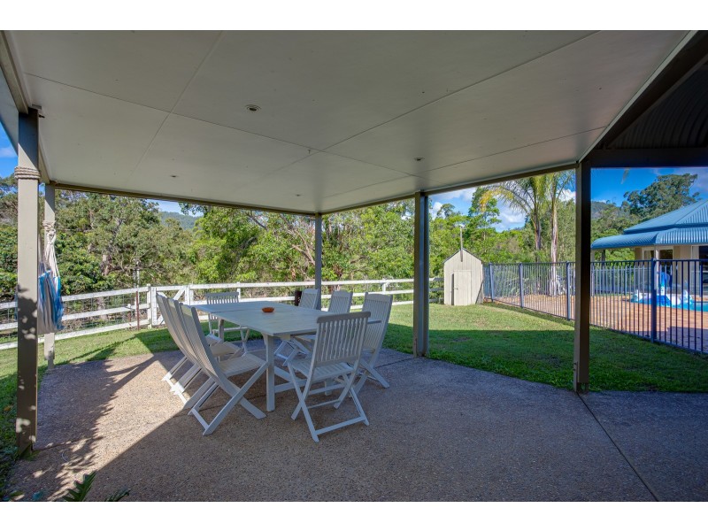 11 Garlinge Court, Bonogin QLD 4213