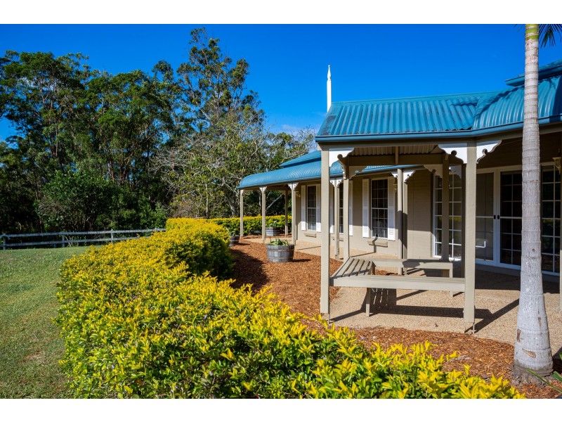 11 Garlinge Court, Bonogin QLD 4213