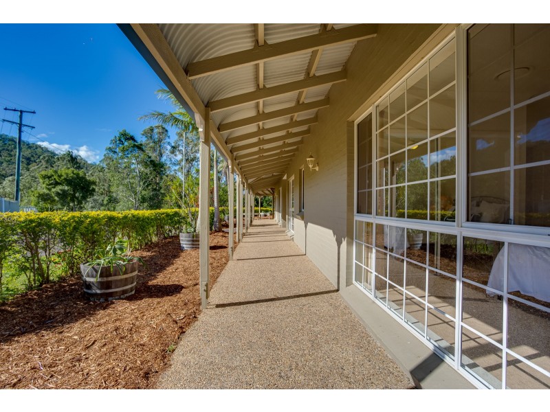 11 Garlinge Court, Bonogin QLD 4213