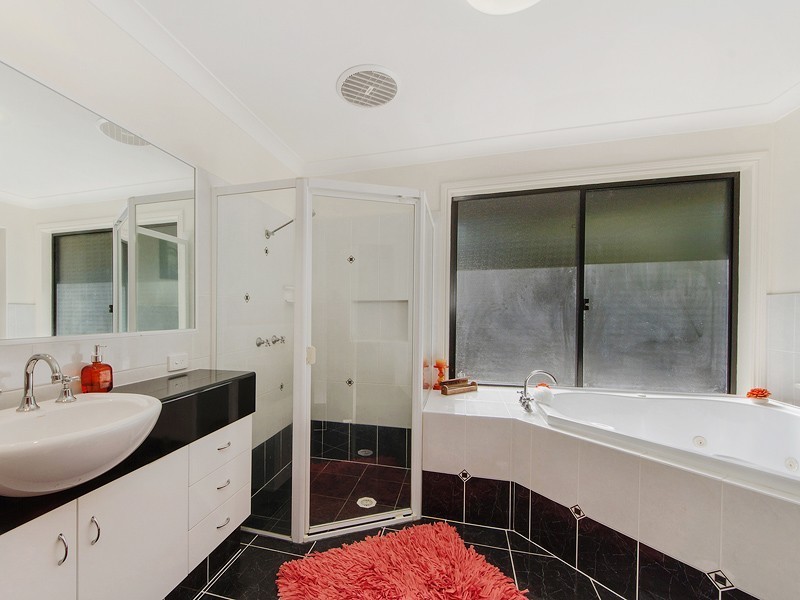 7 Riverlilly Street, Reedy Creek QLD 4227