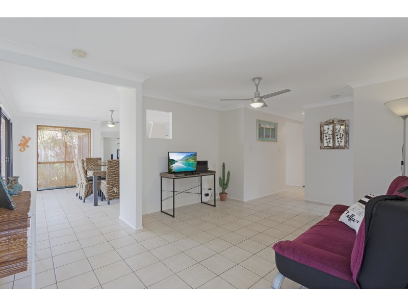 15 Lancewood Circuit, Robina QLD 4226