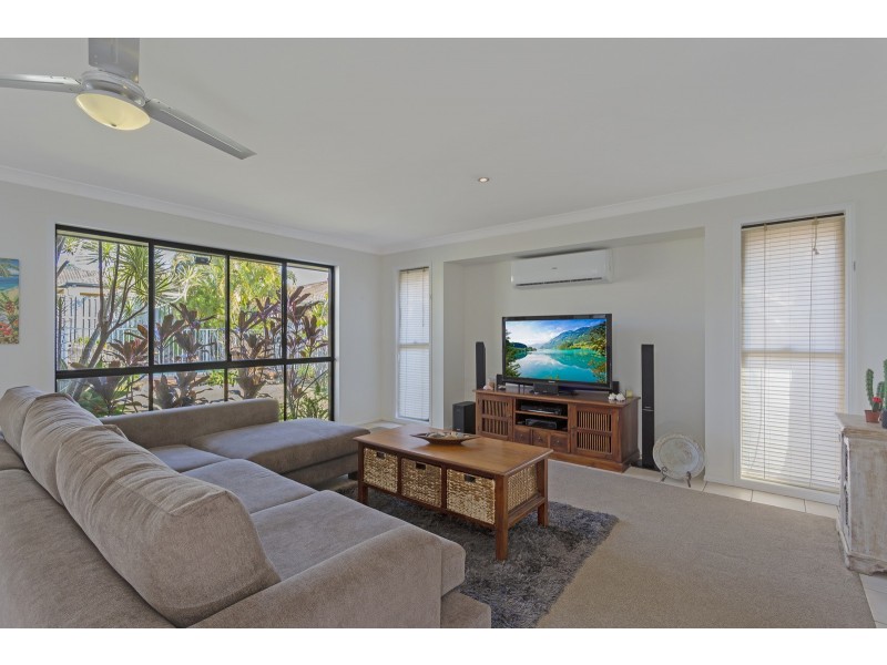 15 Lancewood Circuit, Robina QLD 4226