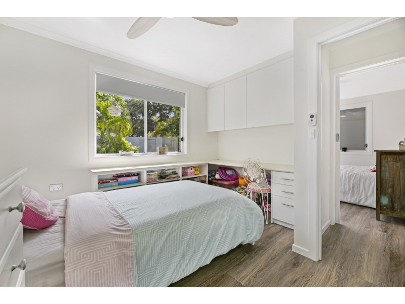 14 Ikkina Road, Burleigh Heads QLD 4220