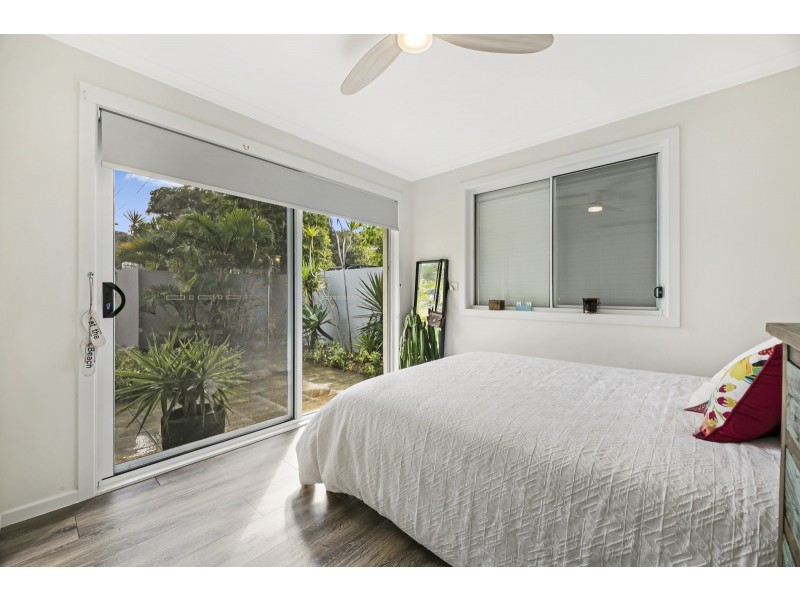 14 Ikkina Road, Burleigh Heads QLD 4220