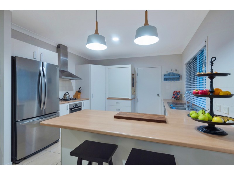 36 Roberts Drive, Maudsland QLD 4210