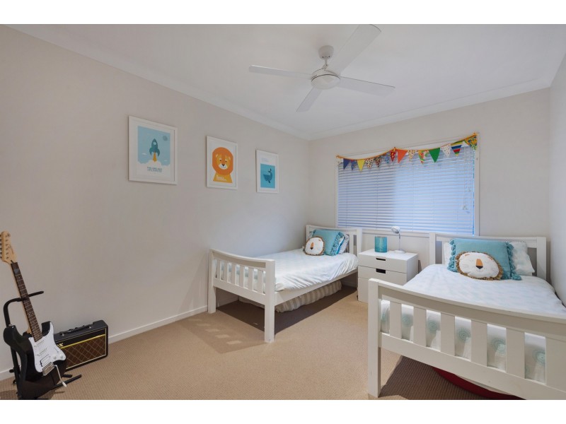 36 Roberts Drive, Maudsland QLD 4210