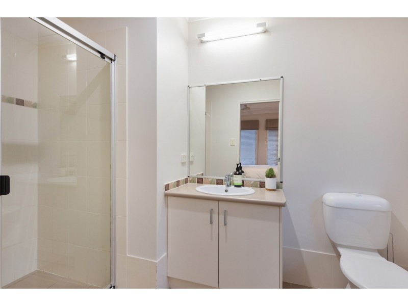 36 Roberts Drive, Maudsland QLD 4210