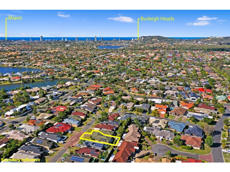 2/14 Thornleigh Crescent, Varsity Lakes QLD 4227