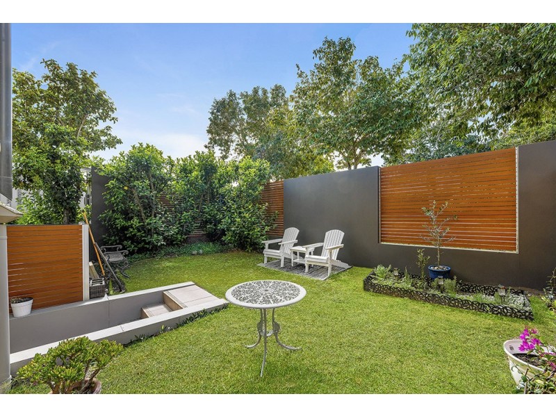 2/17 Great Southern Drive, Robina QLD 4226