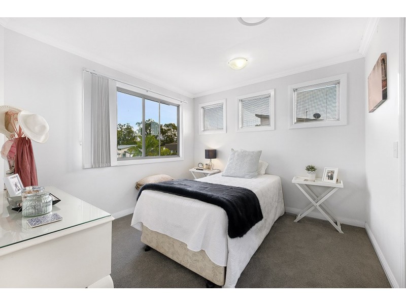 2/17 Great Southern Drive, Robina QLD 4226